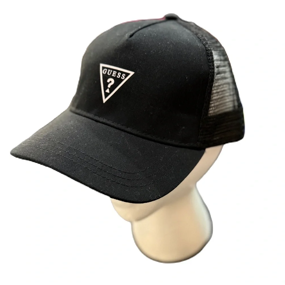 Guess trucker baseball cap. NWT Black with white lettering on front - Picture 2 of 15